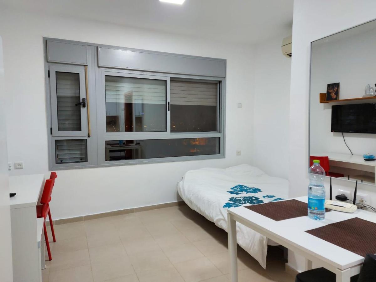 Апартаменти New Studio In Soroka Hospital Area Beersheba Екстер'єр фото